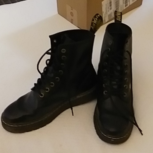 Black doc martens main image 5